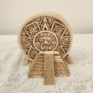Mayan Calendar Stone Sculpture - Beige
